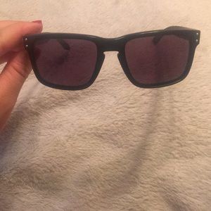 Men’s Oakley sunglasses